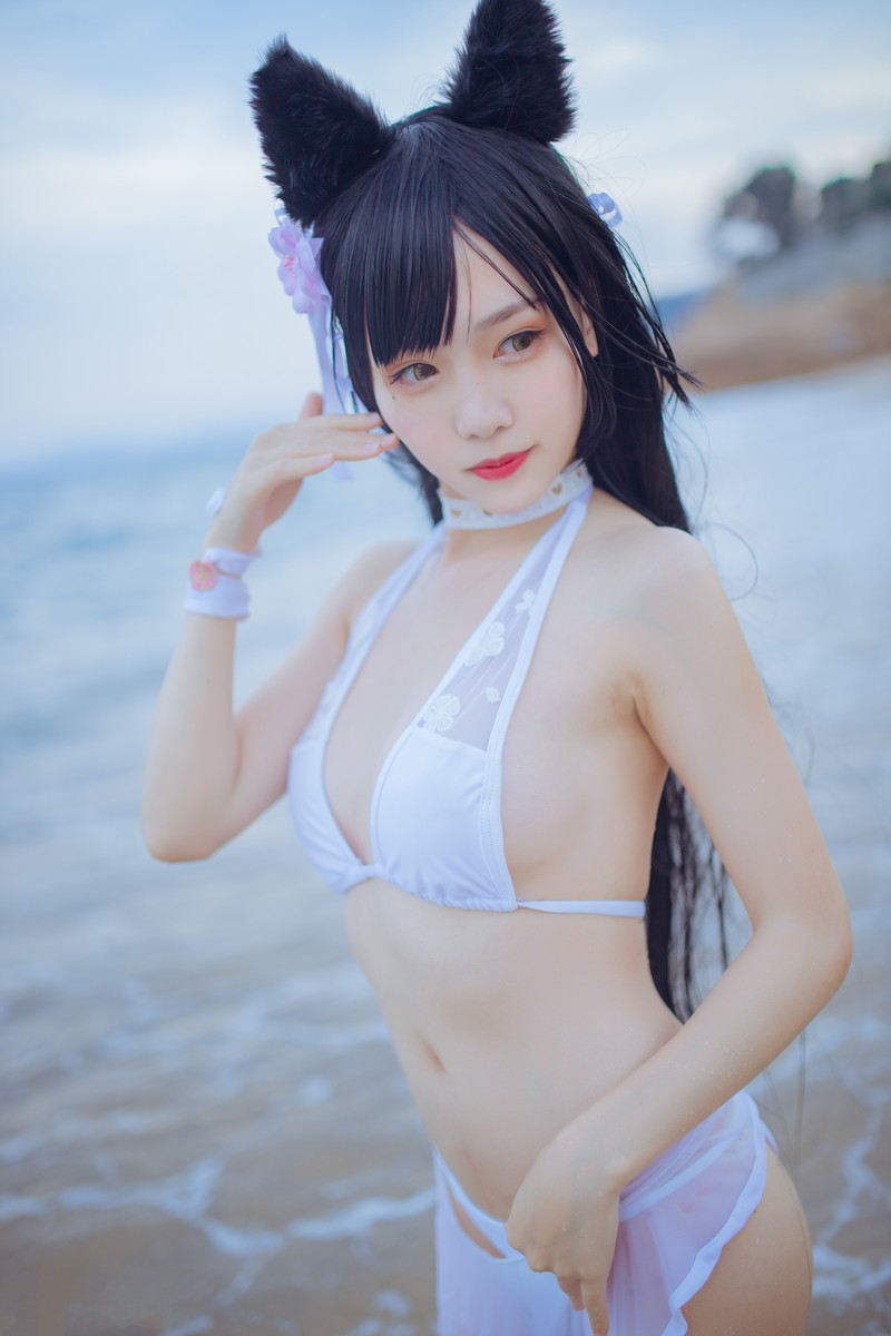 抖娘-利世 人气Coser 抖娘&不呆猫 獒犬海边泳装 [41P/326M] 抖娘-利世 第1张